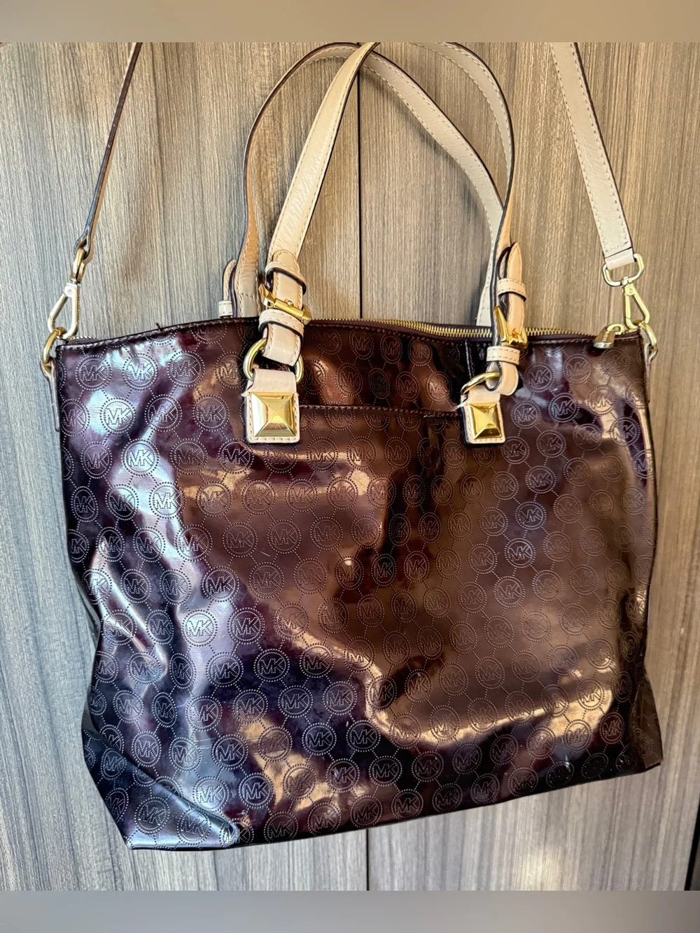 Michael Kors Jet Set Tote Satchel Bag Mono Patent Signature Logo Coffee